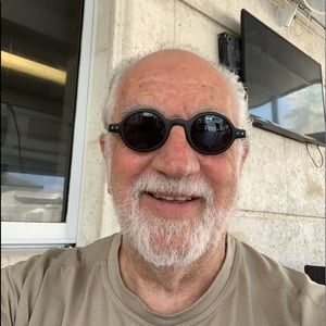 Meet your Posher, Eric